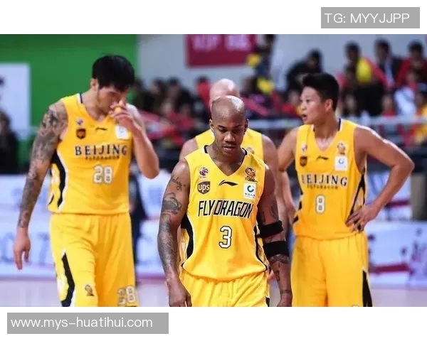 马布里正式亮相北控，称非常开心能留在北京